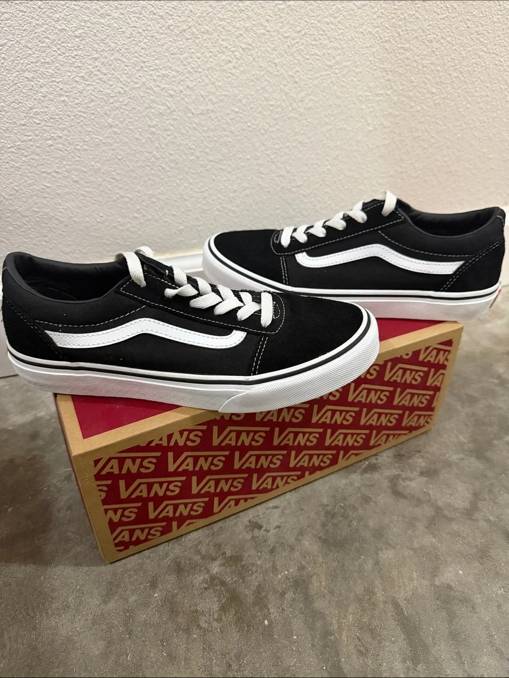 Vans excellent worn